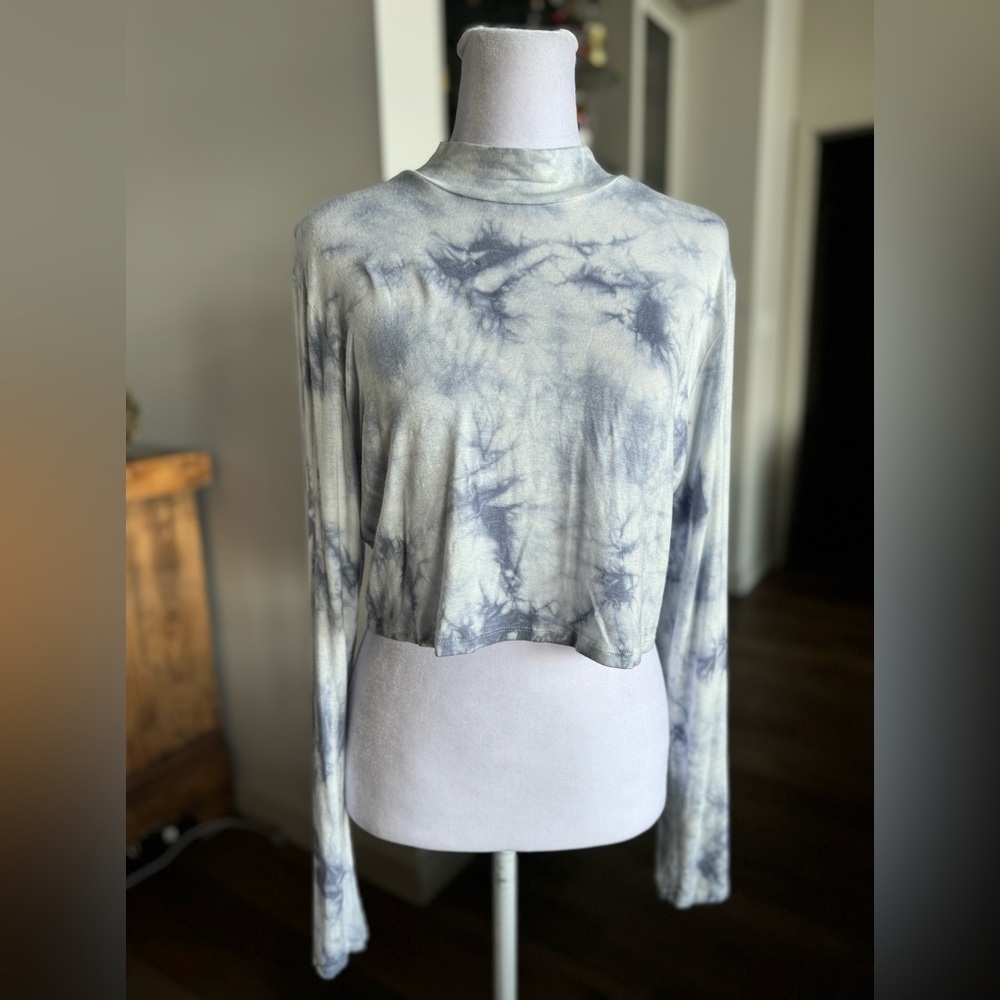 Aeropostale Blue Tie Dye Cropped Mock Neck Long Sleeve Top Streetwear festival - Picture 3 of 7